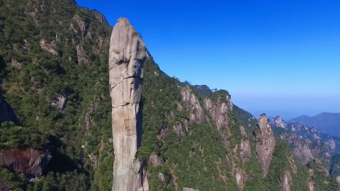 若人间还有仙境,非三清山莫属!航拍中三清山